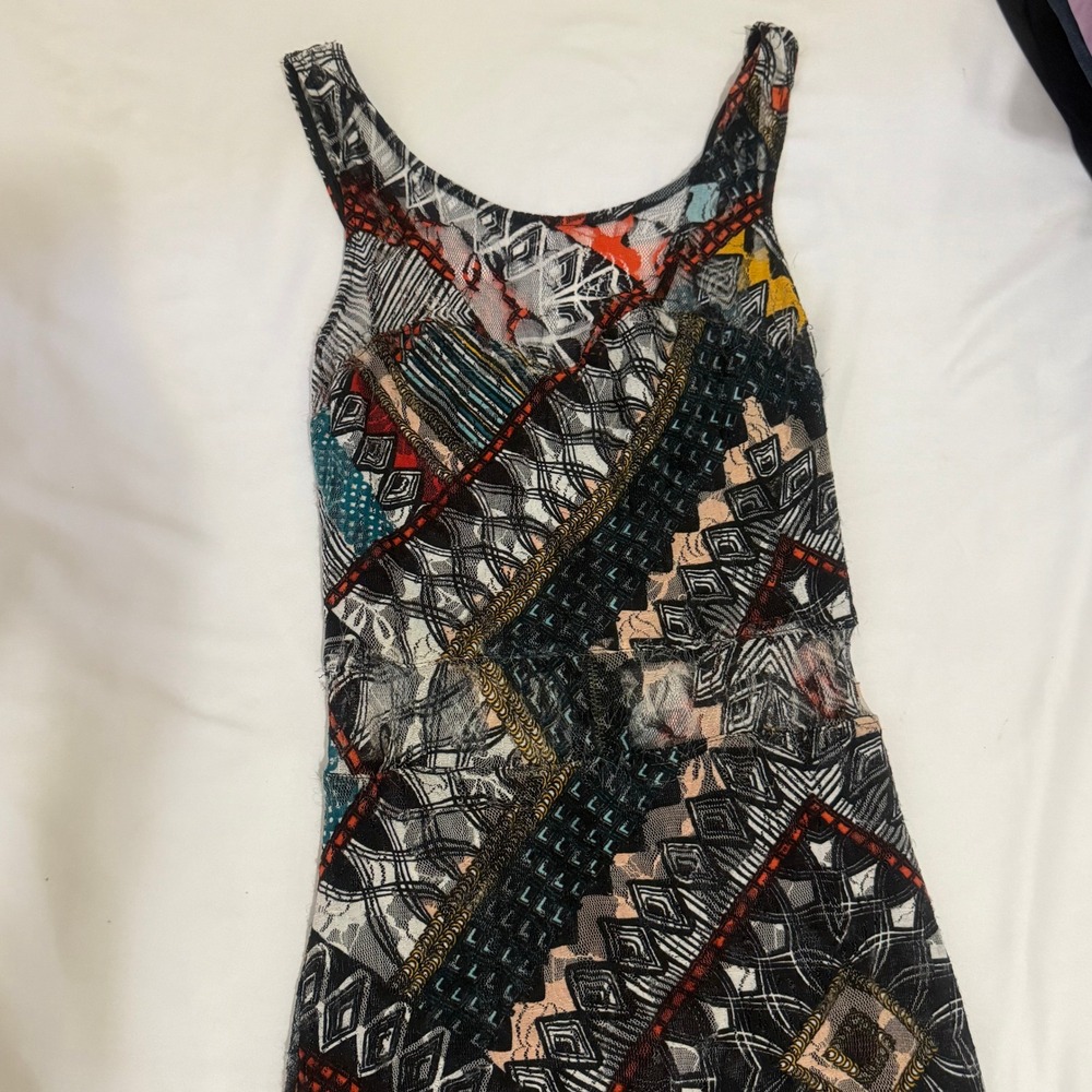 Telemundo Studios Wardrobe Geometric Tribal Print Mesh Bodycon Dress Sleeveless‎